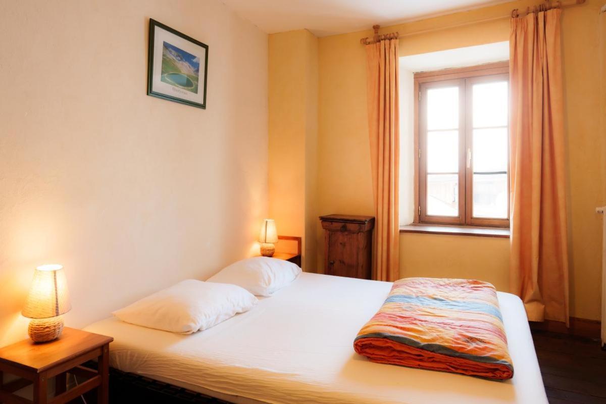 Auberge L'Estoilies Saint-Vérand Exteriör bild