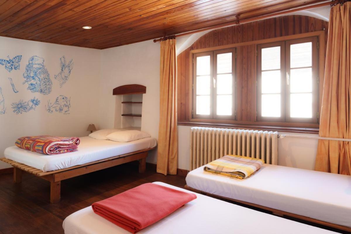 Auberge L'Estoilies Saint-Vérand Exteriör bild