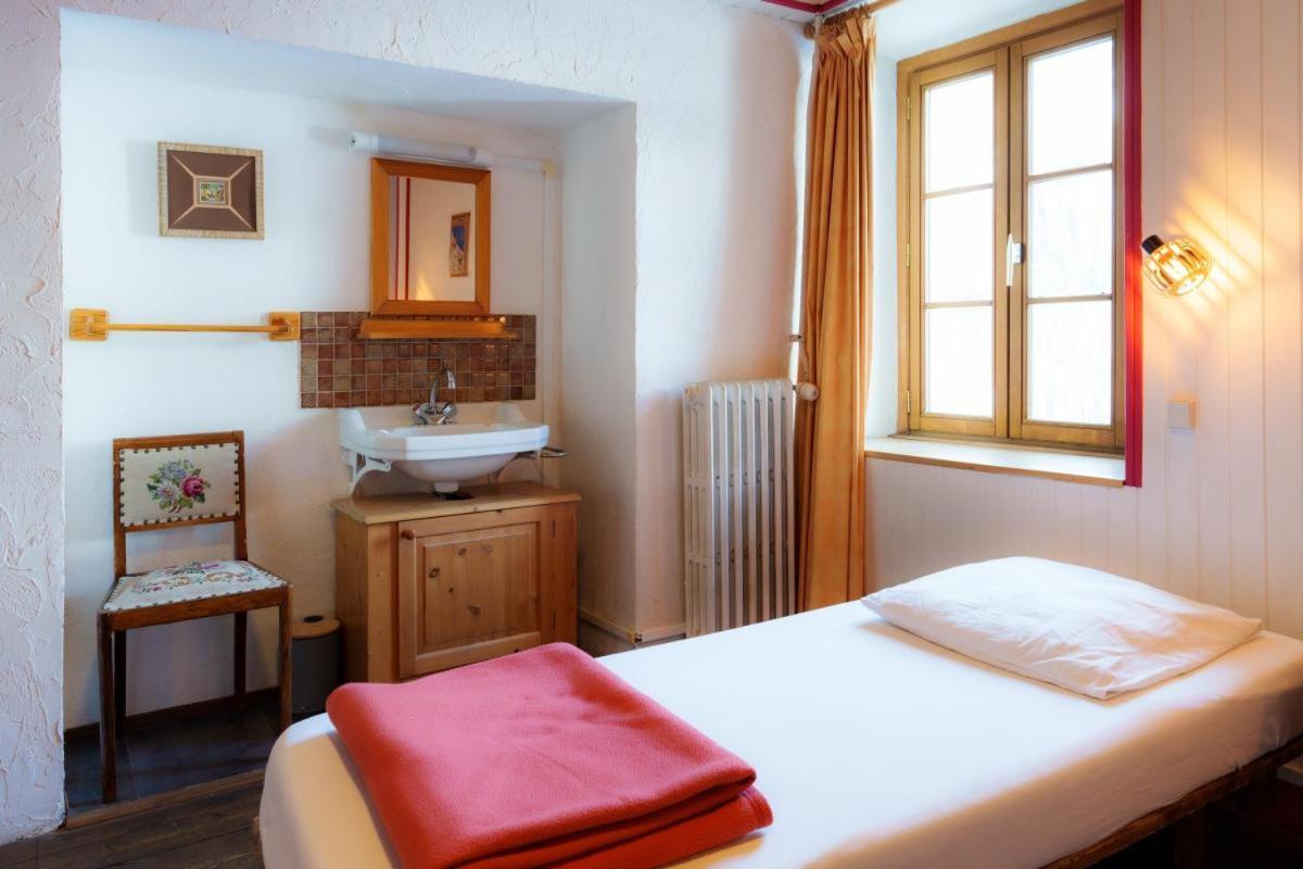 Auberge L'Estoilies Saint-Vérand Exteriör bild