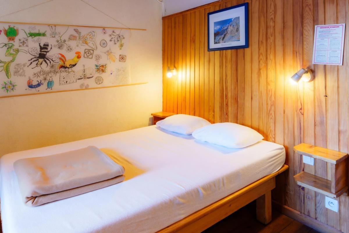 Auberge L'Estoilies Saint-Vérand Exteriör bild