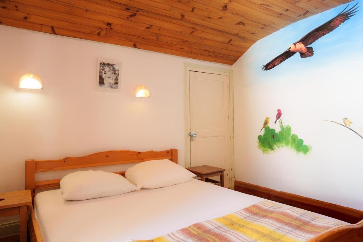 Auberge L'Estoilies Saint-Vérand Exteriör bild