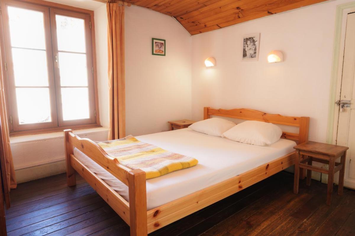 Auberge L'Estoilies Saint-Vérand Exteriör bild