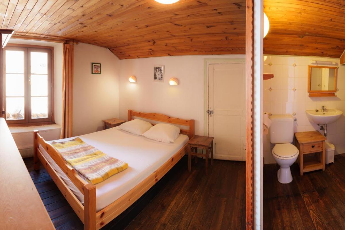 Auberge L'Estoilies Saint-Vérand Exteriör bild